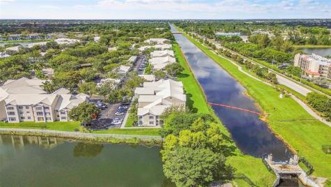 2841 N Oakland Forest Drive Oakland Park FL 33309