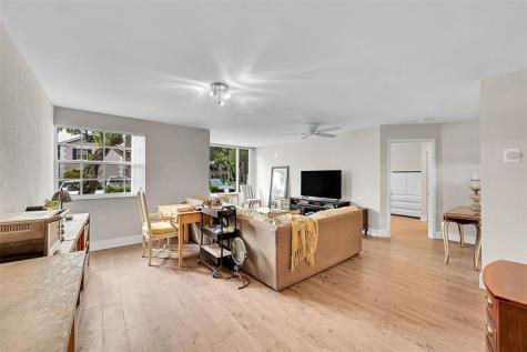 2841 N Oakland Forest Drive Oakland Park FL 33309