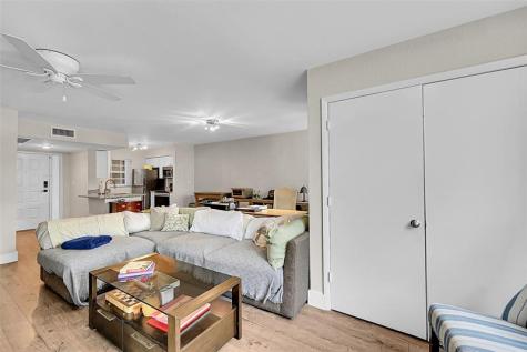 2841 N Oakland Forest Drive Oakland Park FL 33309