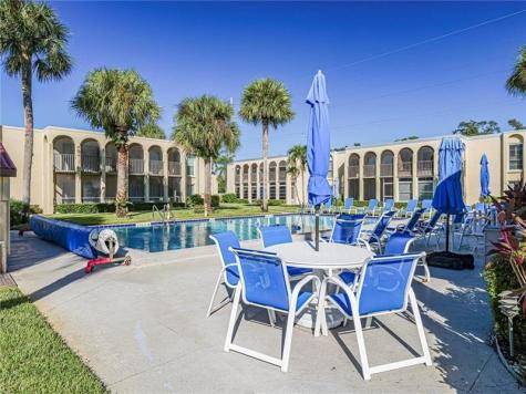 835 18TH Vero Beach FL 32960