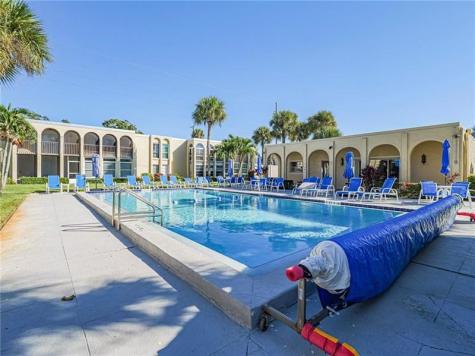 835 18TH Vero Beach FL 32960