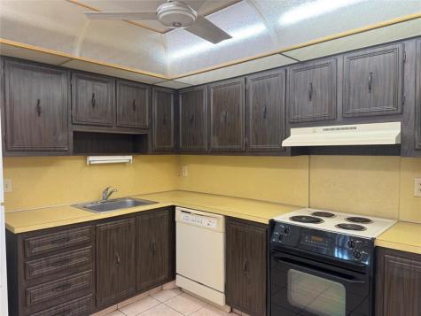 8640 NW 10th Street Fort Lauderdale FL 33322