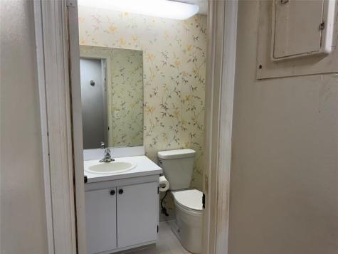 8640 NW 10th Street Fort Lauderdale FL 33322