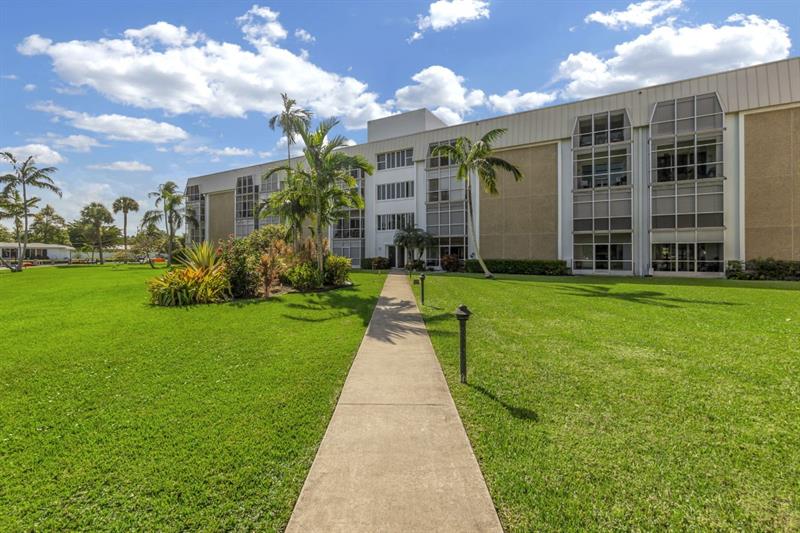 2970 NE 16th Avenue Oakland Park FL 33334