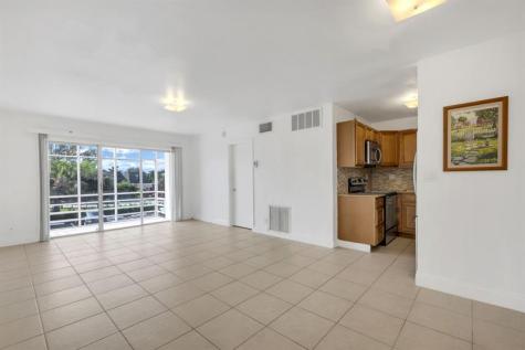 2970 NE 16th Avenue Oakland Park FL 33334
