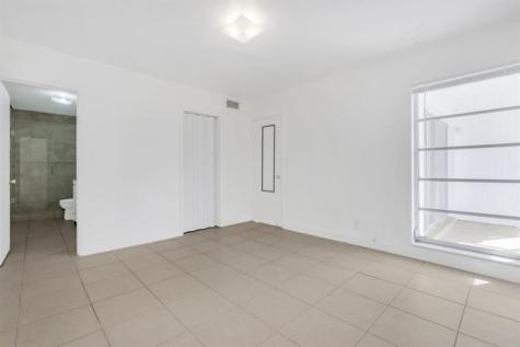 2970 NE 16th Avenue Oakland Park FL 33334