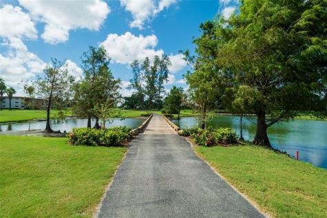 8970 S Hollybrook Boulevard Pembroke Pines FL 33025
