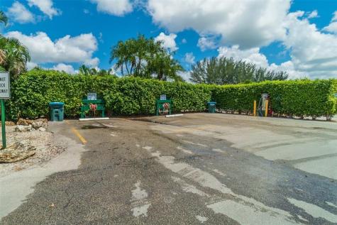 8970 S Hollybrook Boulevard Pembroke Pines FL 33025