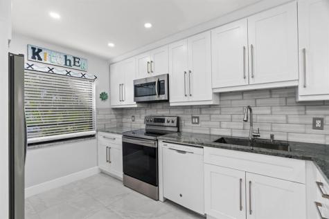 21215 Lago Circle Boca Raton FL 33433