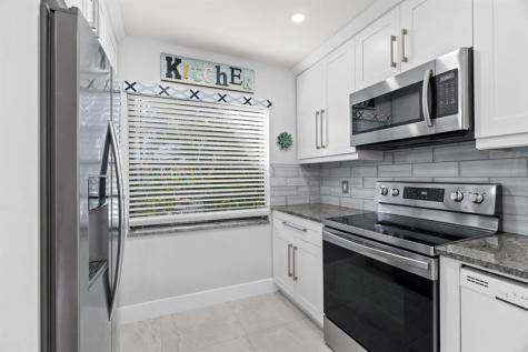 21215 Lago Circle Boca Raton FL 33433