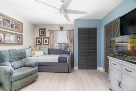 21215 Lago Circle Boca Raton FL 33433