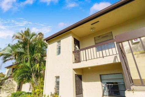 21215 Lago Circle Boca Raton FL 33433