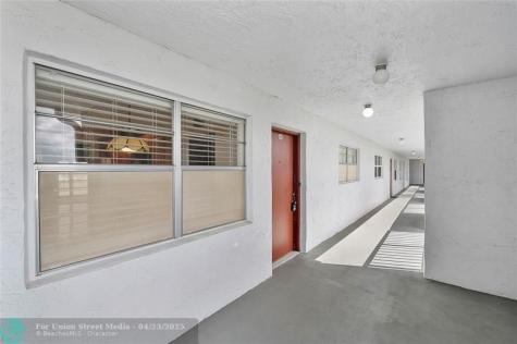 8205 NW 61st Street Tamarac FL 33321