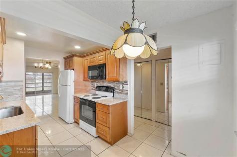 8205 NW 61st Street Tamarac FL 33321