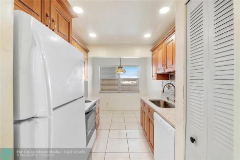 8205 NW 61st Street Tamarac FL 33321