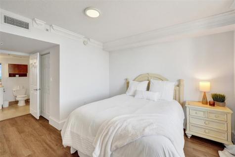 2011 N Ocean Boulevard Fort Lauderdale FL 33305