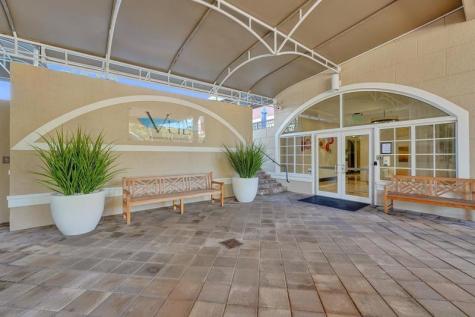 2011 N Ocean Boulevard Fort Lauderdale FL 33305