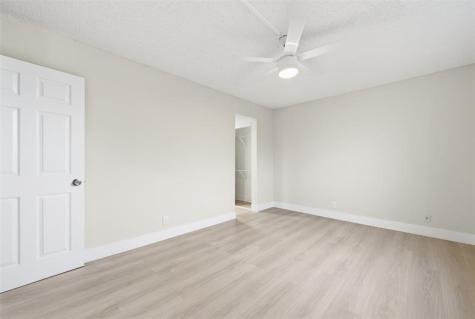 9430 Poinciana Place Davie FL 33324