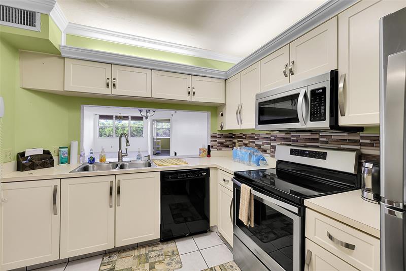 10369 NW 24th Place Sunrise FL 33322