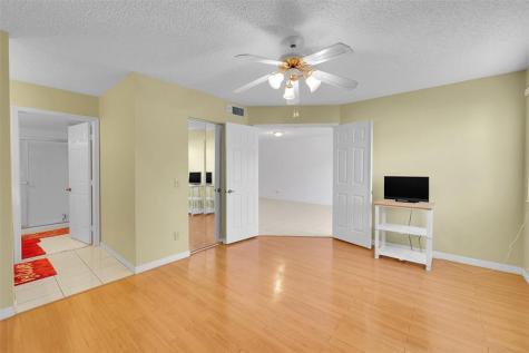 10369 NW 24th Place Sunrise FL 33322