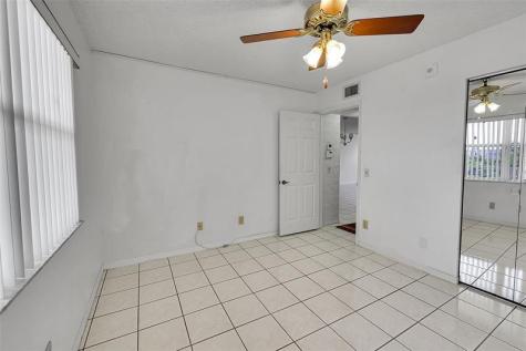 10369 NW 24th Place Sunrise FL 33322