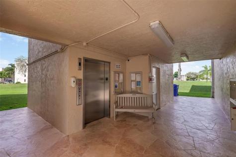10369 NW 24th Place Sunrise FL 33322