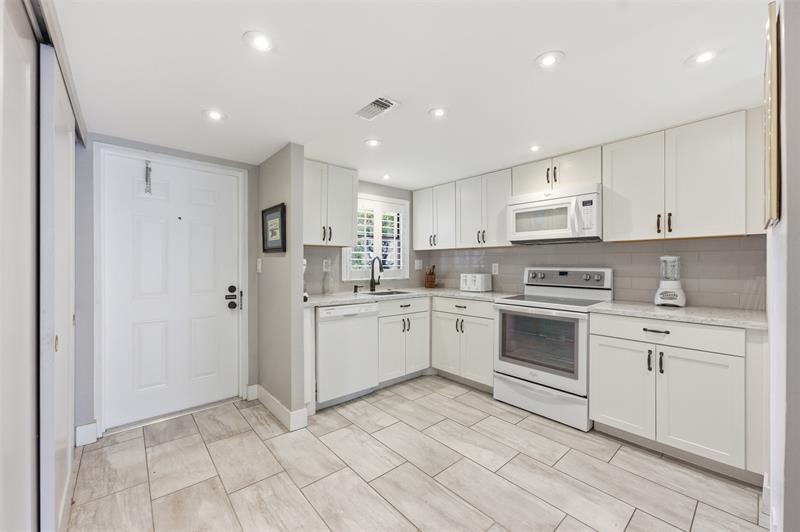 9460 Sunrise Lakes Boulevard Sunrise FL 33322