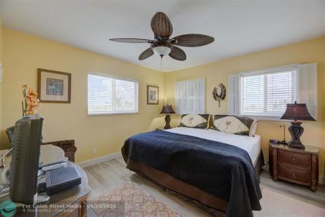 1815 N Surf Road Hollywood FL 33019