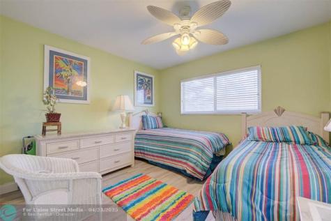 1815 N Surf Road Hollywood FL 33019