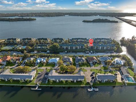1825 Tarpon Lane Vero Beach FL 32960
