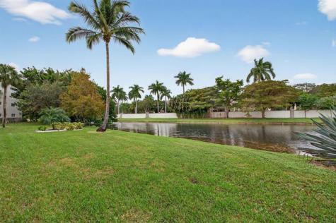 2501 Antigua Terrace Coconut Creek FL 33066