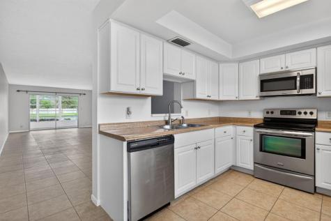 2501 Antigua Terrace Coconut Creek FL 33066