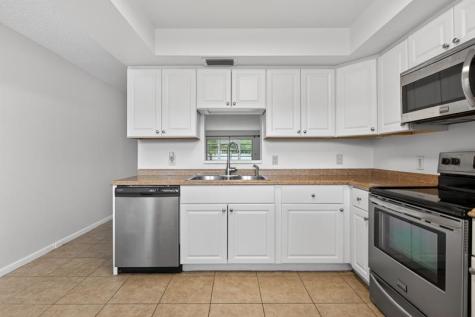 2501 Antigua Terrace Coconut Creek FL 33066