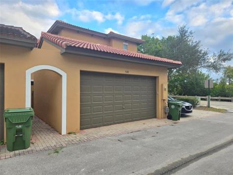 1528 SW 147th Avenue Pembroke Pines FL 33027