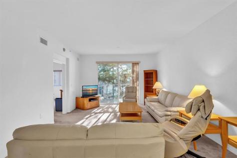7735 Yardley Drive Tamarac FL 33321