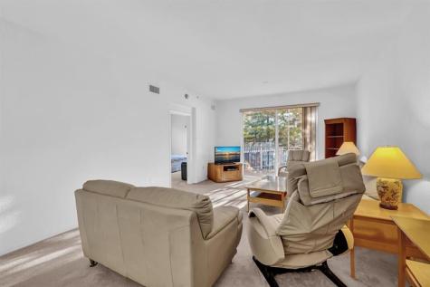 7735 Yardley Drive Tamarac FL 33321