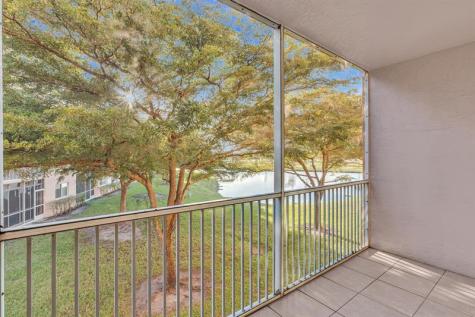 7735 Yardley Drive Tamarac FL 33321
