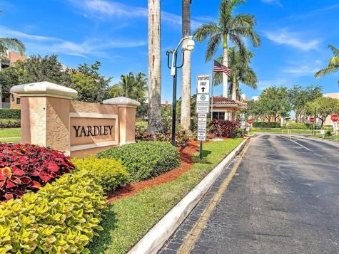 7735 Yardley Drive Tamarac FL 33321