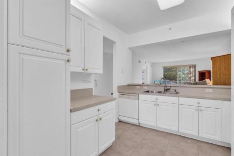 7735 Yardley Drive Tamarac FL 33321