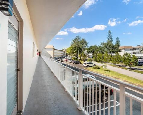 4800 NW 35th Street Lauderdale Lakes FL 33319