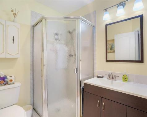 4800 NW 35th Street Lauderdale Lakes FL 33319
