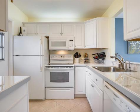 4800 NW 35th Street Lauderdale Lakes FL 33319