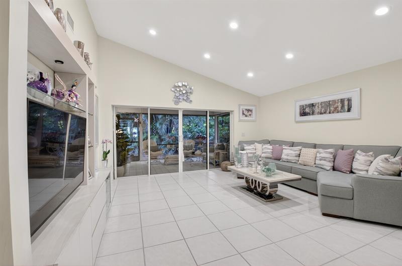 19452 Waters Reach Lane 305 Lane Boca Raton FL 33434