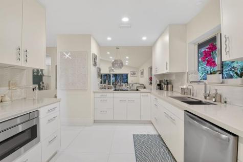 19452 Waters Reach Lane 305 Lane Boca Raton FL 33434