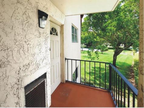 9420 S Hollybrook Lake Drive Pembroke Pines FL 33025