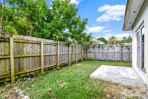 2466 Taylor Street Hollywood FL 33020