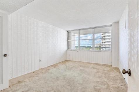 18031 Biscayne Boulevard Aventura FL 33160