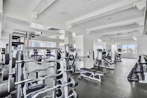 18031 Biscayne Boulevard Aventura FL 33160