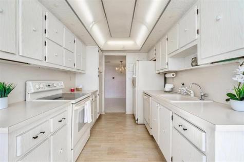 18031 Biscayne Boulevard Aventura FL 33160