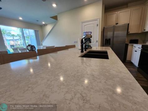 8143 Coconut Place Kissimmee FL 34747